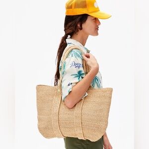 Clare V. La Tropezienne